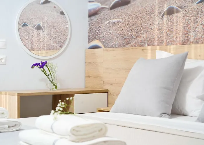 Nefeli Fresh By Del Mare 酒店 2*